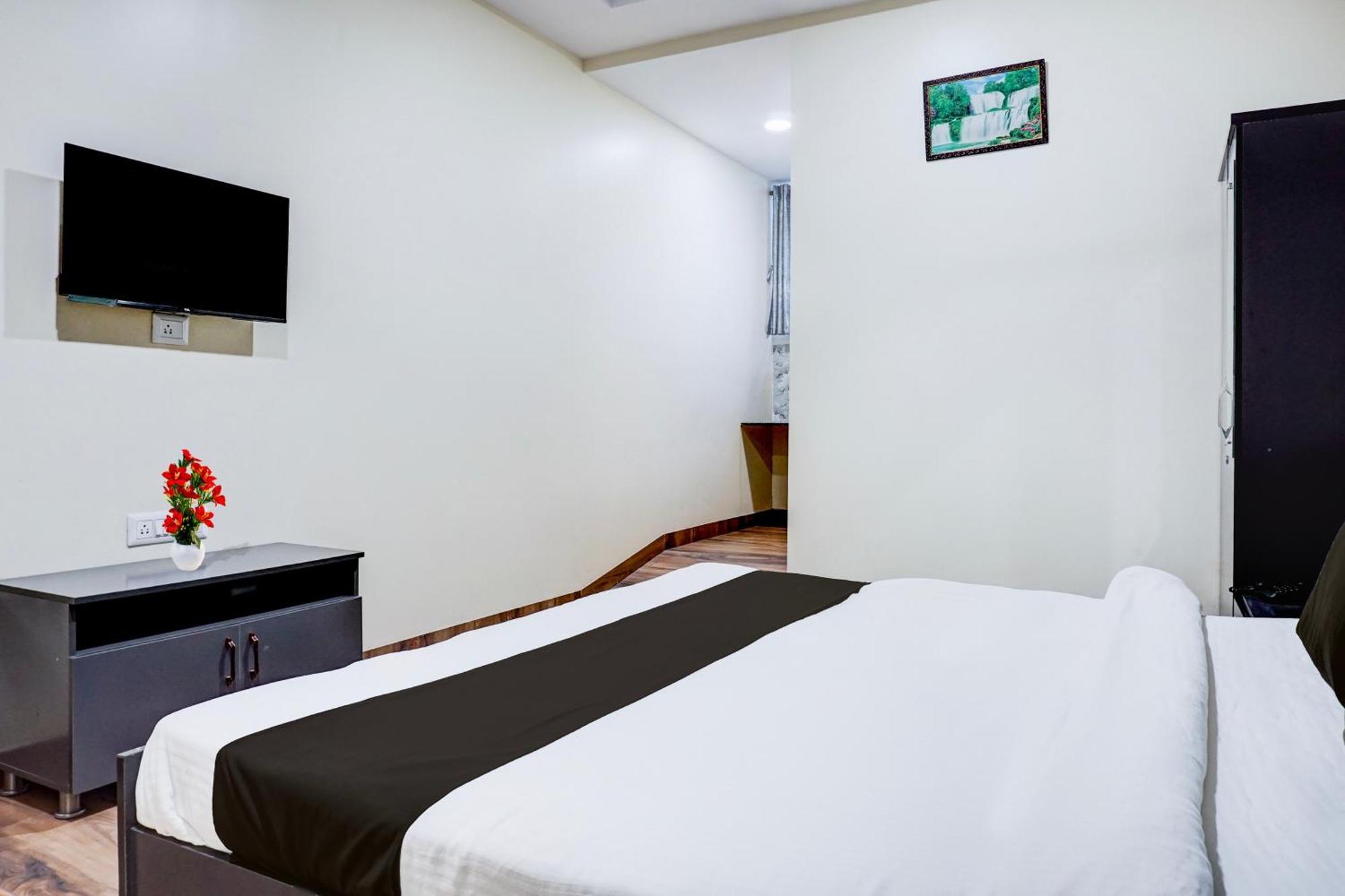 Super Collection O Pashan-Sus Road Baner Formerly Grey Stone Pune Exterior foto